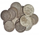Colección de 17 monedas de 2 reales diferentes. Madrid (6), Segovia (3) y Sevilla (8). Una con agujero. De RC a MBC+.
