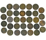 Colección de 33 monedas de 8 maravedís diferentes. Barcelona (2), Jubia (15) y Segovia (16). De RC a MBC+.
