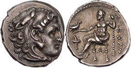 MAKEDONIEN, KÖNIGREICH
Alexander III., 336-323 v. Chr. AR-Drachme 323-319/8 v. Chr. (postum) Sardes Vs.: Kopf des Herakles mit Löwenskalp n. r., Rs.:...