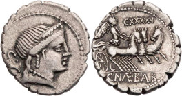 RÖMISCHE REPUBLIK
C. Naevius Balbus, 79 v. Chr. AR-Denar (Serratus) Rom Vs.: Kopf der Venus mit Diadem n. r., dahinter S·C, Rs.: Victoria in Triga n....