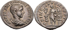 RÖMISCHE KAISERZEIT
Diadumenian Caesar, 217-218 n. Chr. AR-Denar Ende Juli 217 - Februar 218 n. Chr. Rom Vs.: M OPEL ANT DIADVMENIAN CAES, gepanzerte...