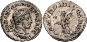 RÖMISCHE KAISERZEIT
Elagabal, 218-222 n. Chr. AR-Denar 221 n. Chr. Rom Vs.: IMP ANTONINVS PIVS AVG, gepanzerte und drapierte Büste mit Lorbeerkranz n...