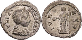RÖMISCHE KAISERZEIT
Iulia Maesa, Großmutter des Elagabal, 218-222 n. Chr. AR-Denar 218-220 n. Chr. unsichere östliche Mzst. (Antiochia?) Vs.: IVLIA ·...
