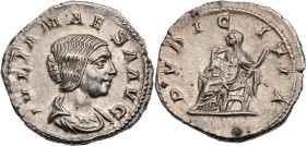 RÖMISCHE KAISERZEIT
Iulia Maesa, Großmutter des Elagabal, 218-222 n. Chr. AR-Denar 218-220 n. Chr. Rom Vs.: IVLIA MAESA AVG, drapierte Büste n. r., R...