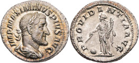 RÖMISCHE KAISERZEIT
Maximinus Thrax, 235-238 n. Chr. AR-Denar 235/236 n. Chr. Rom Vs.: IMP MAXIMINVS PIVS AVG, gepanzerte und drapierte Büste mit Lor...