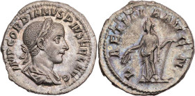 RÖMISCHE KAISERZEIT
Gordianus III., 238-244 n. Chr. AR-Denar 241-243 n. Chr. Rom Vs.: IMP GORDIANVS PIVS FEL AVG, gepanzerte und drapierte Büste mit ...