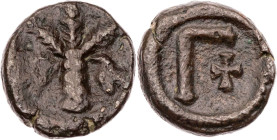 BYZANZ
Heraclius, 610-641. AE-3 Nummi 618-628 Alexandria Vs.: Palme, Rs.: großes Gamma, rechts im Feld Kreuz Sear 865; DOC 201; Hahn, MIB 214. 2.77 g...