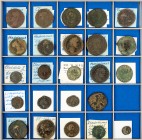 Lot, römische Münzen Verschiedene AE-Prägungen der Römischen Kaiserzeit: Sesterzen des Antoninus Pius, Marcus Aurelius, Philippus Arabs; Asses und Dup...