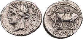RÖMISCHE REPUBLIK
L. Cassius Caecianus, 102 v. Chr. AR-Denar Rom Vs.: CAEICIAN (z. T. ligiert), Kopf der Ceres mit Ährenkranz n. l., oben rechts Kont...