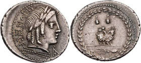 RÖMISCHE REPUBLIK
Mn. Fonteius C. f., 85 v. Chr. AR-Denar Rom Vs.: MN·FONTEI C·F, Kopf des Apollo-Veiovis mit Lorbeerkranz n. r., unter dem Kinn ROMA...