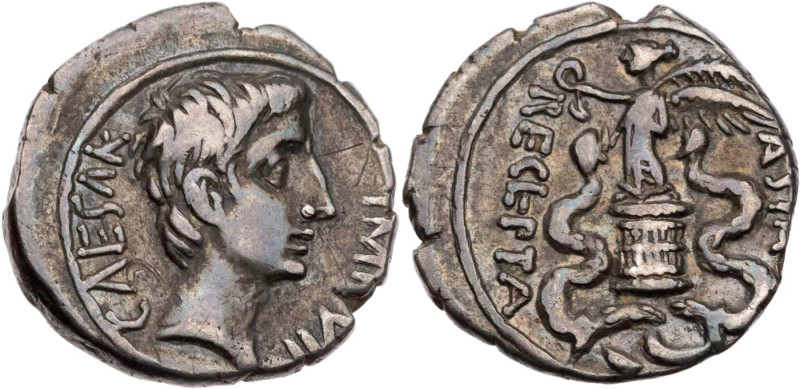 IMPERATORISCHE PRÄGUNGEN
Octavianus. AR-Quinar 29-28 v. Chr. italische Mzst. (B...