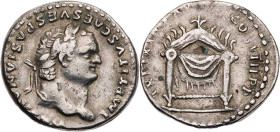 RÖMISCHE KAISERZEIT
Titus, 79-81 n. Chr. AR-Denar 80 n. Chr. Rom Vs.: IMP TITVS CAES VESPASIAN AVG P M, Kopf mit Lorbeerkranz n. r., Rs.: TR P IX IMP...
