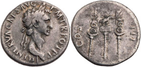 RÖMISCHE KAISERZEIT
Nerva, 96-98 n. Chr. AR-Cistophor 97 n. Chr. unbestimmte Mzst. in Asia Minor Vs.: IMP NERVA CAES AVG P M TR POT P P, Kopf mit Lor...