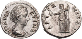 RÖMISCHE KAISERZEIT
Diva Faustina I., gest. 141 n. Chr. AR-Denar nach 141 n. Chr. Rom Vs.: DIVA FAV-STINA, drapierte Büste n. r., Rs.: AET-ER-NITAS, ...