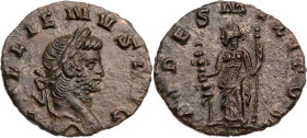 RÖMISCHE KAISERZEIT
Gallienus, 253-268 n. Chr. AE-Denar 264-267 n. Chr. Rom Vs.: GALLIENVS AVG, Kopf mit Lorbeerkranz n. r., Rs.: FIDES MILITVM, Fide...