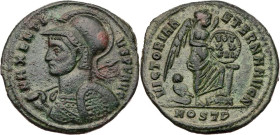 RÖMISCHE KAISERZEIT
Maxentius, 306-312 n. Chr. AE-1/2 Follis 309-312 n. Chr. Ostia, 1. Offizin Vs.: MAXENTI-VS P F AVG, gepanzerte Büste mit Helm, Sc...