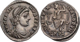 RÖMISCHE KAISERZEIT
Gratianus, 367-383 n. Chr. AR-Siliqua 378-383 n. Chr. Trier Vs.: D N GRATIA-NVS P F AVG, gepanzerte und drapierte Büste mit Perle...