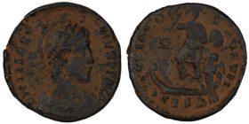 Theodosius I. (392-395 AD). Follis. (22mm, 5,20g) Thessalonica. Obv: D N THEODOSIVS P F AVG. pearl-diademed and armed bust of Theodosius right. Rev: G...