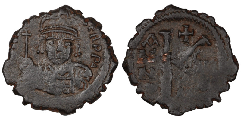 Justinian I. (527-565 AD) 1/2 Follis. (30mm, 17,16g) Nicomedia. Obv: crowned bus...