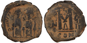 Justin II. and Sophia. (565-578 AD). Follis. (30mm, 12,97g) Constantinople. Obv: Justin II. and Sophia enthroned facing. Rev: ANNO / M.