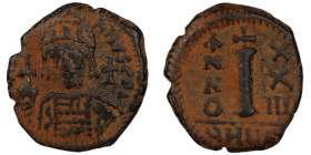 Justinian I. (527-565 AD) 10 Nummi. (20mm, 4,61g) Theoupolis. Obv: crowned bust facing. Rev: large I.