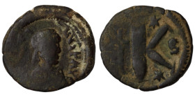 Justinian I. (527-565 AD). 1/2 Follis. (23mm, 8,25g) Constantinople. Obv: diademed bust of Justinian right. Rev: cross and K.