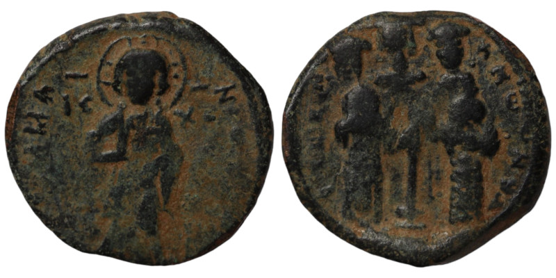 Constantine X. Ducas. (1059-1067 AD). Follis. (25mm 8,62g) Constantinople. Obv: ...