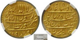 INDIA, Mughul Empire. Shah Jahan. Gold Mohur. Surat mint, RY 2. NGC-MS 66.