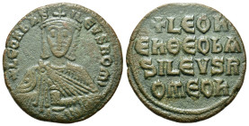 Leo VI (886-912). Æ 40 Nummi (24,4mm, 6.25g). Constantinople. Facing bust, wearing crown and chlamys, holding akakia. R/ Legend in four lines across f...