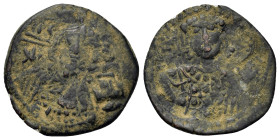 Michael VII Ducas (1071-1078). Æ 40 Nummi (26mm, 5.7g). Constantinople. Bust of Christ Pantokrator facing; star to l. and r. R/ Crowned bust of Michae...