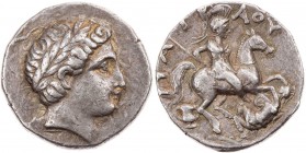 PAIONIEN
Patraos, 335-315 v. Chr. AR-Tetradrachme Vs.: Kopf des Apollon mit Lorbeerkranz n. r., Rs.: paionischer Reiter ersticht überrittenen Feind (...