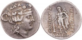 THRAKIEN THASOS
 AR-Tetradrachme 100-80 v. Chr., unter M(...) Vs.: Kopf des Dionysos mit Efeukranz n. r., Rs.: Herakles steht mit Löwenfell und Keule...