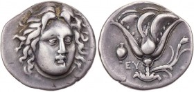 KARISCHE INSELN RHODOS
Rhodos AR-Didrachme 305-275 v. Chr. Vs.: Kopf des Helios fast v. v., Rs.: Rosenblüte mit Knospe, links Kanne und EY BMC -; SNG...