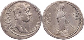 LYDIEN SARDEIS
Hadrianus, 117-138 n. Chr. AR-Cistophor 128-130 n. Chr. Vs.: HADRIANVS AVGVSTVS P P, Kopf n. r., Rs.: COS III, verschleierte Demeter s...