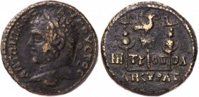 GALATIEN ANKYRA
Caracalla, 198-217 n. Chr. AE-Tetrassarion 212-217 n. Chr. Vs.: Kopf mit Lorbeerkranz n. l., Rs.: Aquila zwischen zwei Capricorn-Sign...