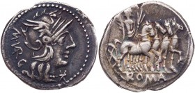 RÖMISCHE REPUBLIK
M. Vargunteius, 130 v. Chr. AR-Denar Rom Vs.: Kopf der Roma mit geflügeltem Helm n. r., dahinter M·VARG (ligiert), unter dem Kinn W...