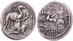 RÖMISCHE REPUBLIK
M. Aemilius Scaurus und P. Plautius Hypsaeus, 58 v. Chr. AR-Denar Rom Vs.: [M] SCAVR / [A]ED CVR / [EX] - S C / [REX] ARETAS, König...