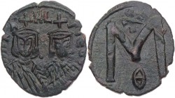 BYZANZ
Michael II. der Amorier mit Theophilos, 821-829 AE-Follis Syrakus Vs.: Büsten in Chlamys und mit Kreuzkrone v. v., Rs.: großes M, oben Kreuz, ...