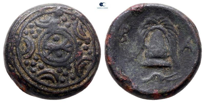 Kings of Macedon. Uncertain mint. Alexander III "the Great" 336-323 BC. 
Bronze...