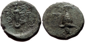 Phrygia, Epikteteis AE (Bronze, 2.75g, 15mm) 2nd-1st centuries BC. 
Obv: Crested Macedonian helmet with cheek guards right 
Rev: ΕΠΙΚΤΕ-ΤΕΩΝ, Sword or...