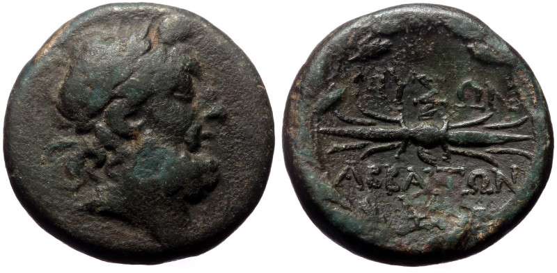 Phrygia, Abbaitis AE (Bronze, 7.00 g 18mm), 2nd-1st century BC.
Obv: Laureate he...