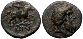 Pisidia, Isinda AE (Bronze, 4.24 g 19mm) 2nd-1st centuries BC. 
Obv: Laureate head of Zeus right.
Rev: ΙΣΙΝ. Warrior on horseback galloping right, hol...