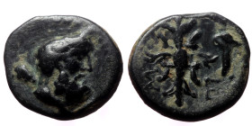Pisidia, Selge AE (Bronze,2.36 g 15mm) 2nd -1st centuries BC.
Obv: Head of Herakles to right, club over shoulder
Rev: Σ-E , Thunderbolt; bow to right....