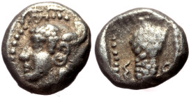 *Scarce*
Cilicia, Soloi, AR Obol (Silver, 0.91g, 8mm) 350-330 BC 
Obv: Amazon head l. with peak cap and wings. 
Rev: Σ-O, Bunch of grapes, 
Ref: Sear ...