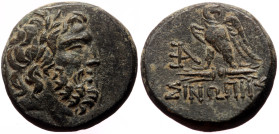 Paphlagonia, Sinope AE (Bronze, 19mm, 7.96g) ca 95-90 or 80-70 BC, under Mithradates VI Eupator.
Obv: Laureate head of Zeus right.
Rev: ΣΙΝΩΠΗΣ, Eagle...