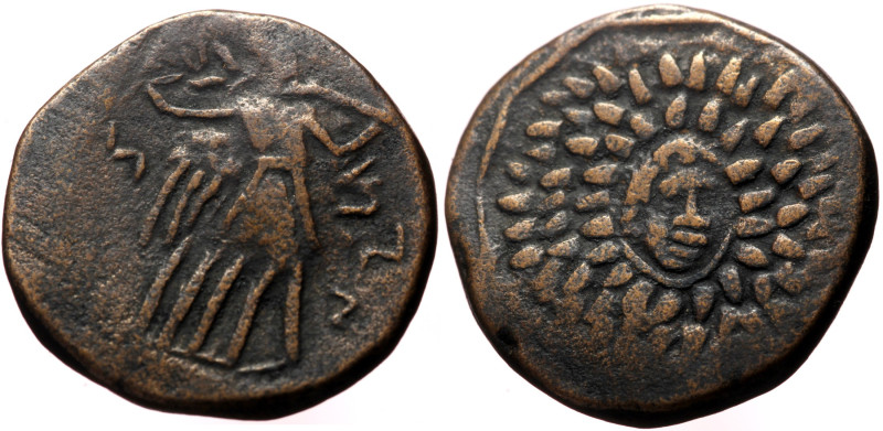 Pontos, Amisos AE (Bronze, 5.51g, 20mm) ca 85-65 BC, contemporary imitation
Obv:...