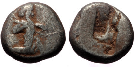 Persia, Achaemenid Empire. temp. Darios I to Xerxes II (ca 485-420 BC) AR Siglos (Silver, 5.34g, 15mm) Sardes 
Obv: Persian king or hero, wearing kida...