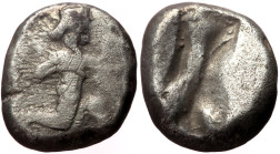 Persia, Achaemenid Empire, Darius I-Xerxes I (ca. 505-480 BC) AR Siglos (Silver, 16mm, 5.41g), Sardes, ca 505-480 BC. 
Obv: Persian king or hero, wear...