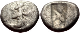 Persia, Achaemenid Empire. temp. Darios I to Xerxes II (ca 485-420 BC) AR Siglos (Silver, 17mm, 5.45g) Sardes 
Obv: Persian king or hero, wearing kida...