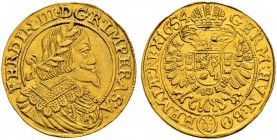 RDR / ÖSTERREICH 
 Ferdinand III. 1637-1657 
 Doppeldukat 1654, Prag. 6.90 g. Dietiker 826. Fr. -, vgl. 224. Selten. Fast vorzüglich-vorzüglich.